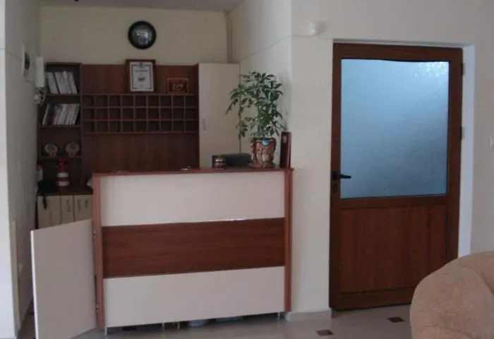 호텔 семеен атива - Family Ativa 3*