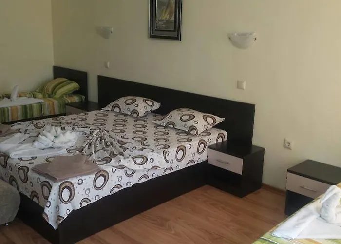 семеен атива - Family Ativa 로제넷츠