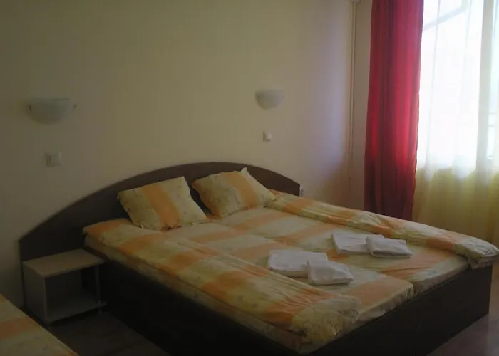 семеен атива - Family Ativa 호텔 3*